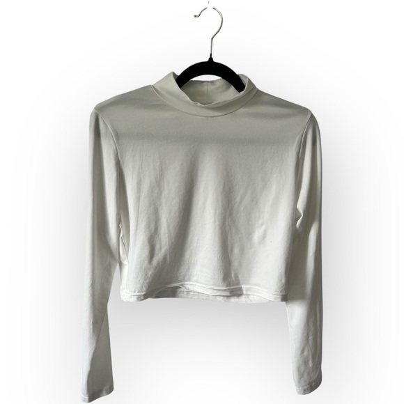 SHEIN White Turtleneck‎ Blouse - Picture 1 of 2